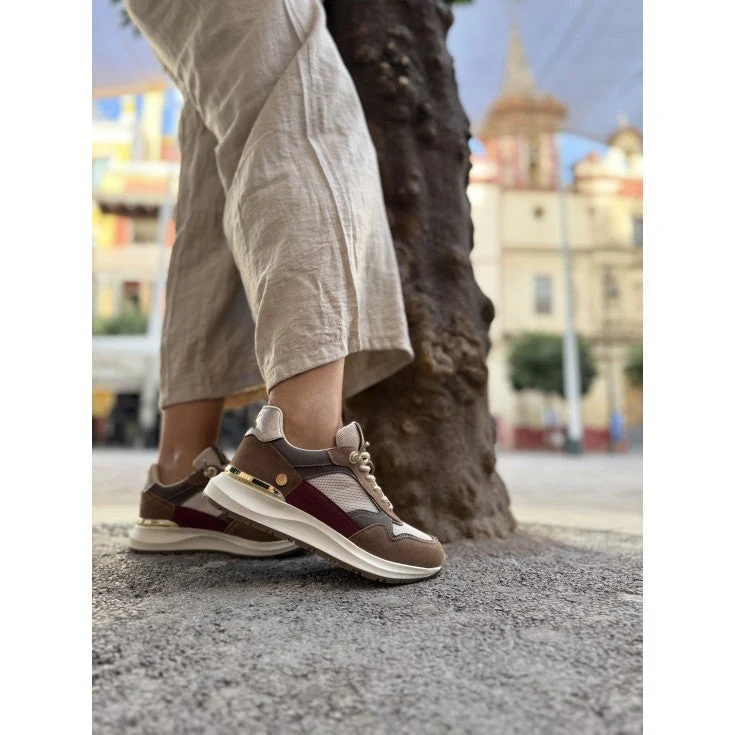MUJER DEPORTIVA XTI TAUPE