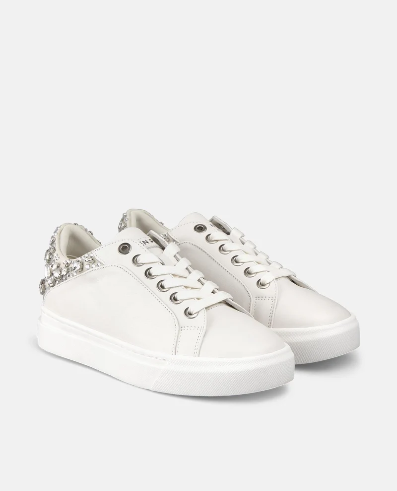 ZAPATILLAS DETALLES JOYA