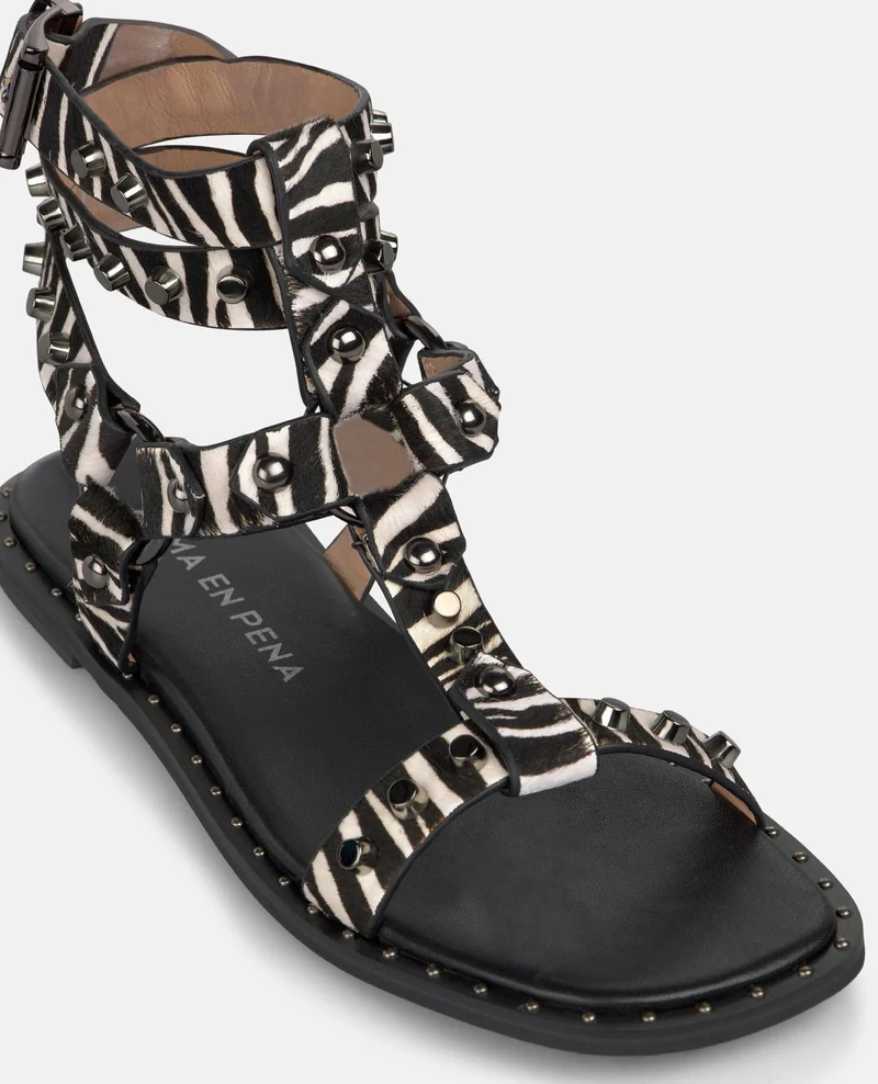 SANDALIA ESTILO GRIEGO TACHAS