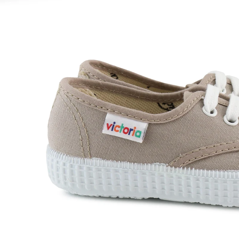 Zapatilla beige 6613 Victoria