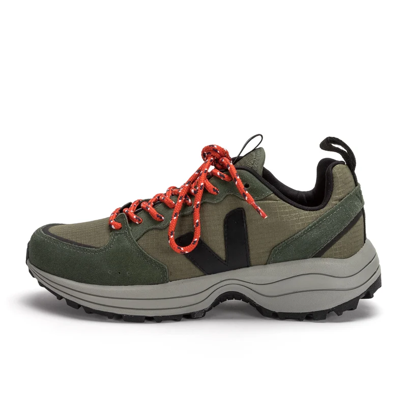 Deportiva kaki VENTURI Veja