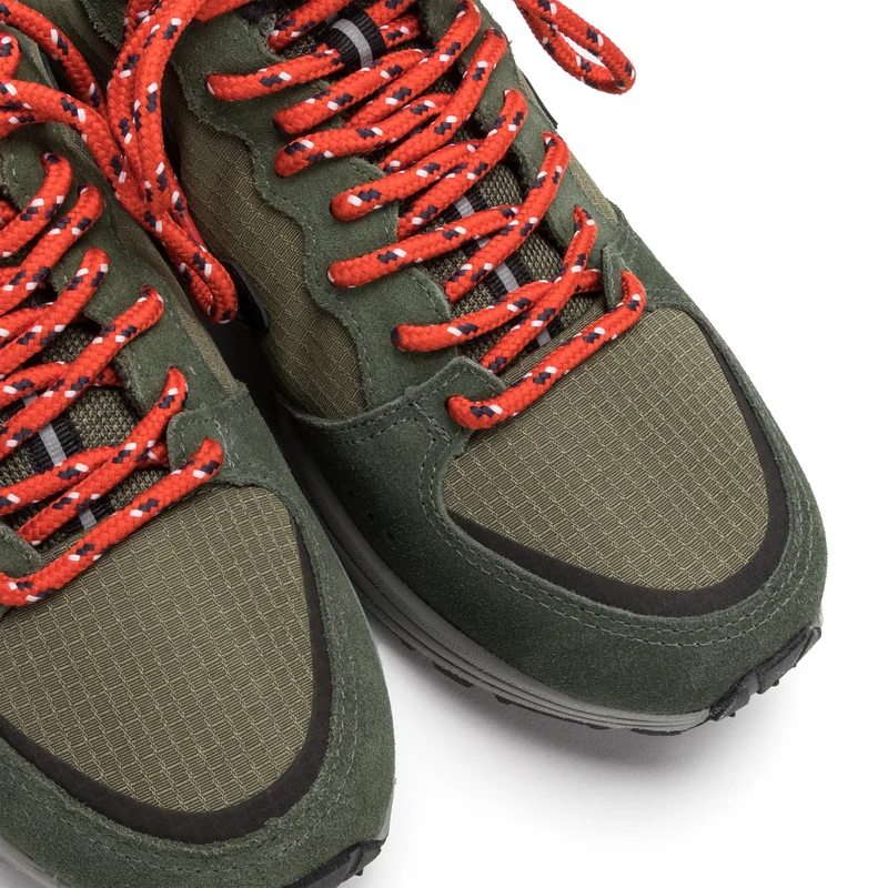 Deportiva kaki VENTURI Veja