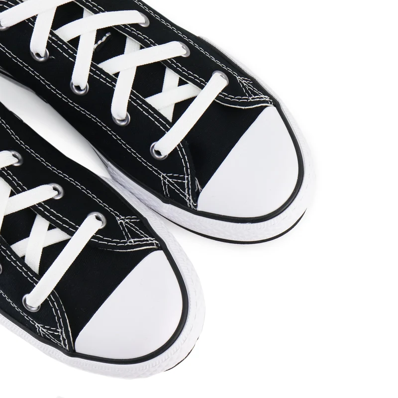 Zapatilla negra 670033C Converse