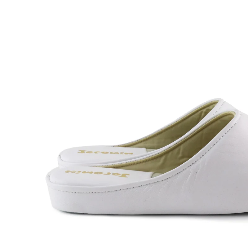 Zapatilla casa blanca 675 Jeromín