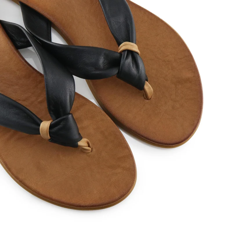 Sandalia negro KOTOR 220V