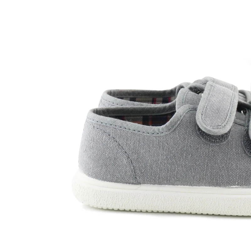Zapatilla gris 445 Vulladi