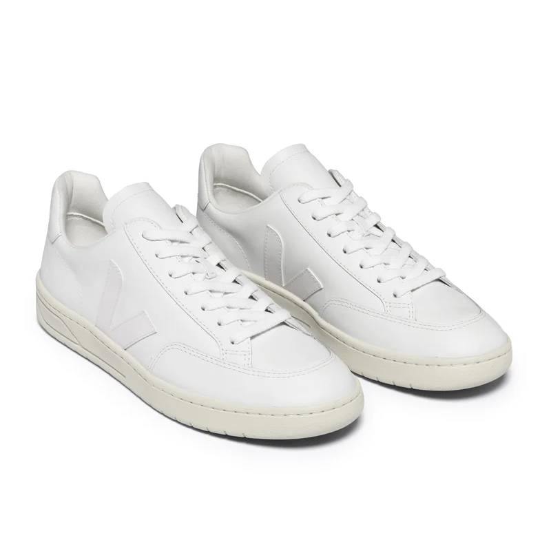 Deportiva blanco V12 Veja
