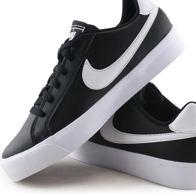 Deportiva negro COURTROYALE Nike