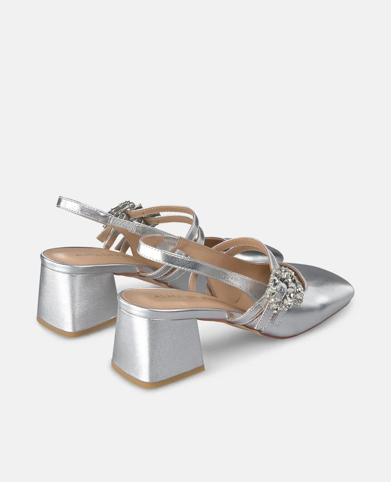ZAPATO TACÓN HEBILLAS
