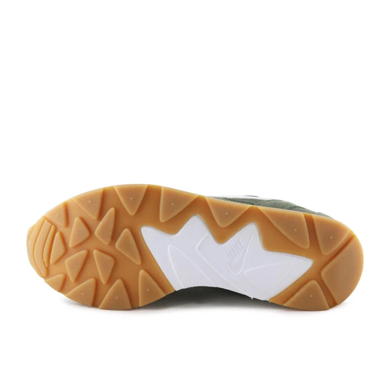 Deportiva kaki DELFINE Nike