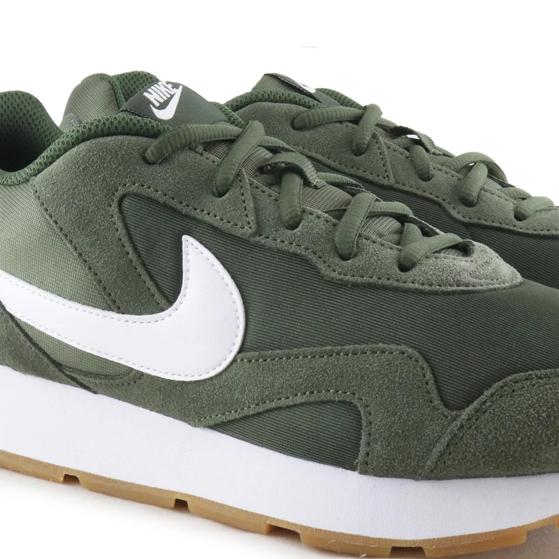 Deportiva kaki DELFINE Nike