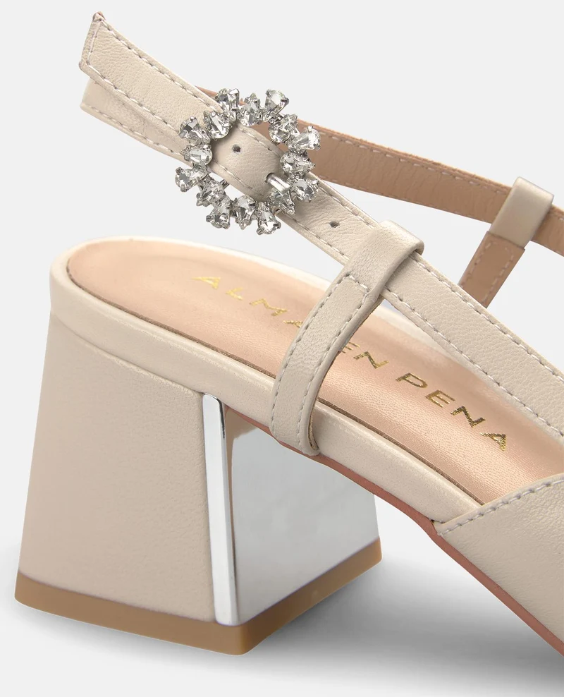 ZAPATO DESTALONADO CON TACON PUNTERA CONTRASTE