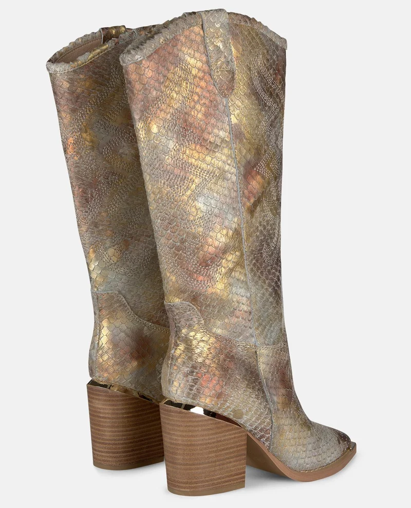 BOTA CAMPERA