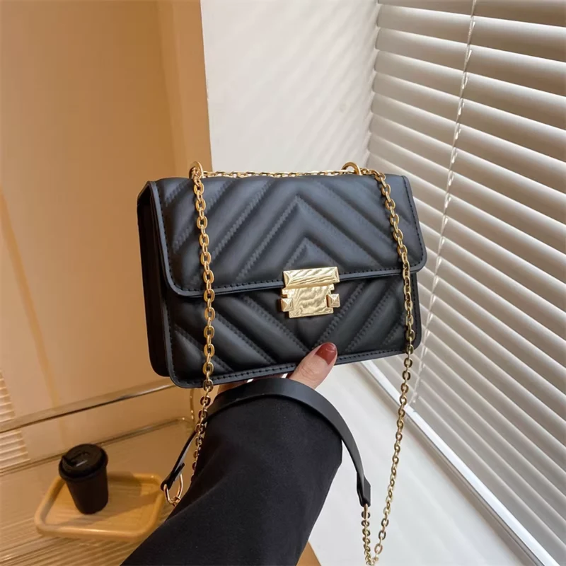 Miomu Bolso Acolchado con Correa de Cadena Dorada mm