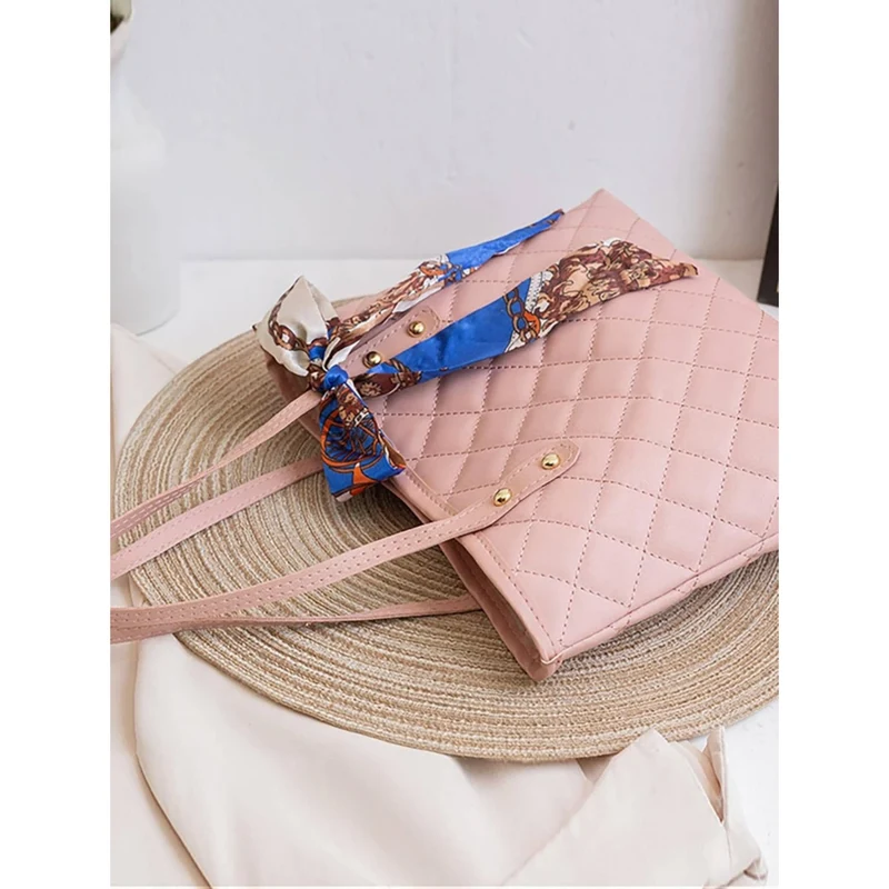 Miomu Bolso Tote Acolchado con Pañuelo Decorativo