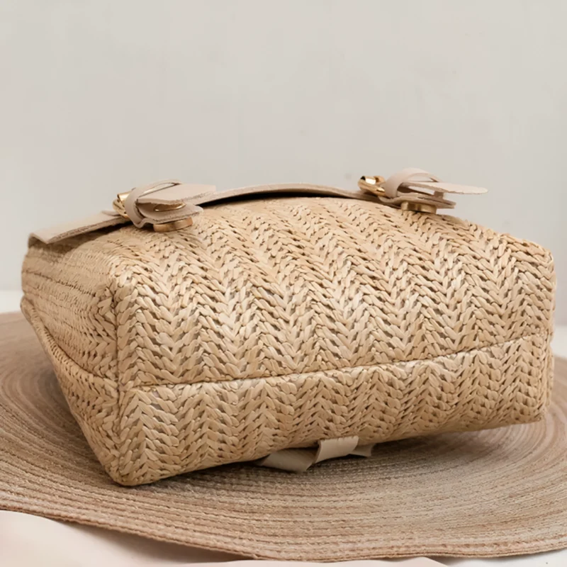Miomu Mochila de Mimbre con Solapa de Cuero Sintético