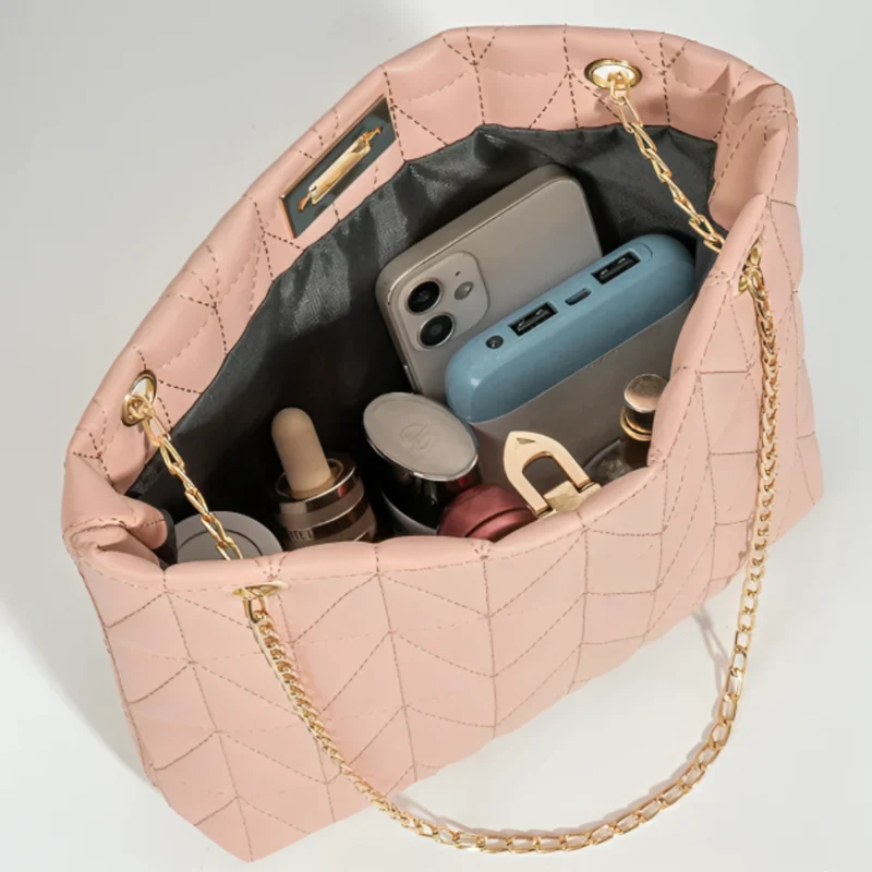 Miomu Bolso Acolchado con Correas de Cadena Dorada