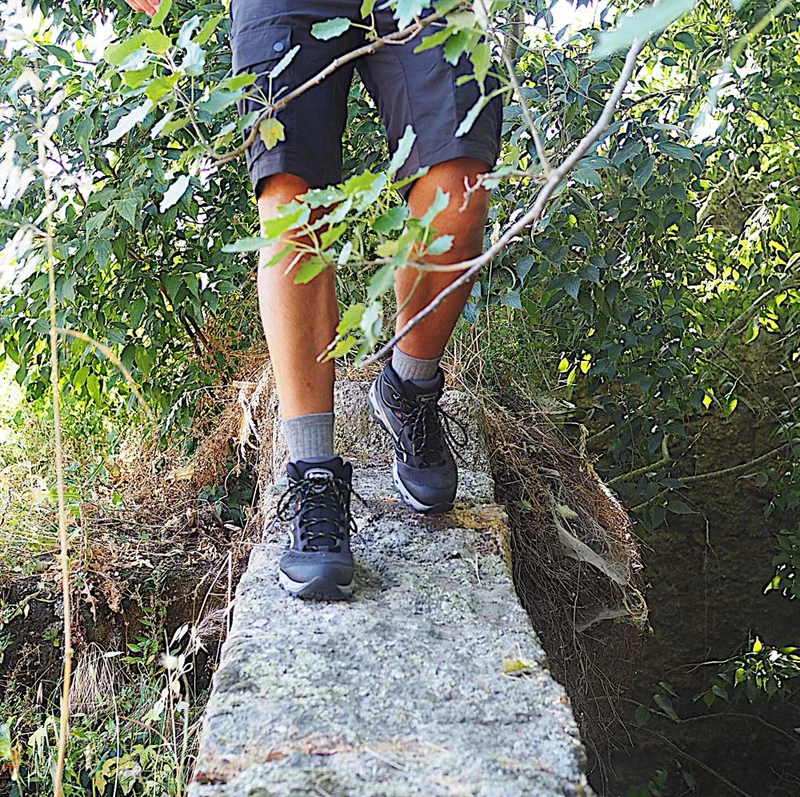 Botas de montaña y trekking Hombre Bestard Space Mid Gore-Tex Gris