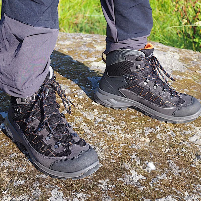 Botas de montaña y trekking Hombre Bestard Teix Gore-Tex Negro
