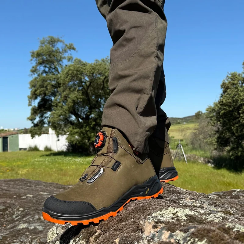 Botas de montaña y trekking Unisex Chiruca Alano Force Boa Hi Vis 08 Gore-Tex Verde