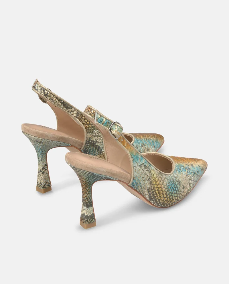 ZAPATO TACÓN AGUJA DESTALONADO