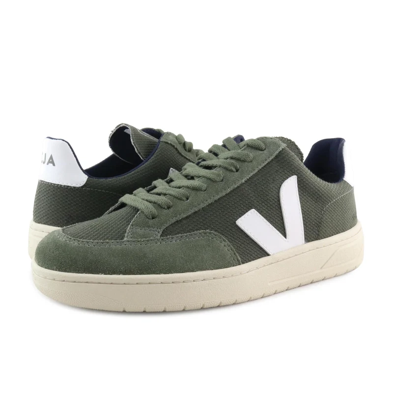 Deportiva kaki V12 Veja