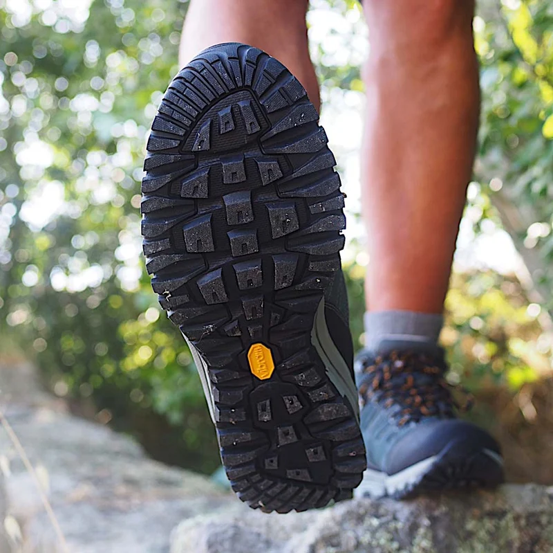 Botas de montaña y trekking Hombre Bestard Travessa II Gris Gore-Tex Gris