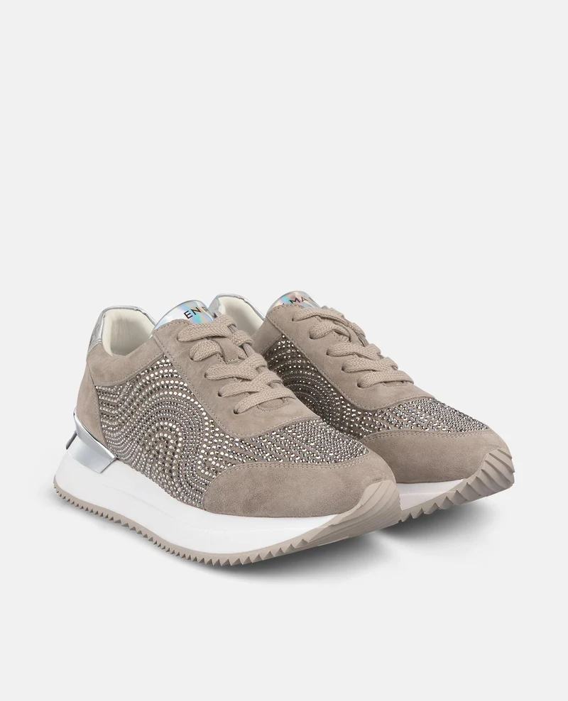 SNEAKER ESTAMPADA PEDRERÍA