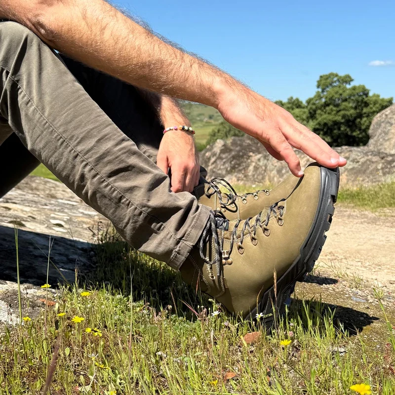 Botas de montaña y trekking Unisex Chiruca Cares 01 Gore-Tex Verde