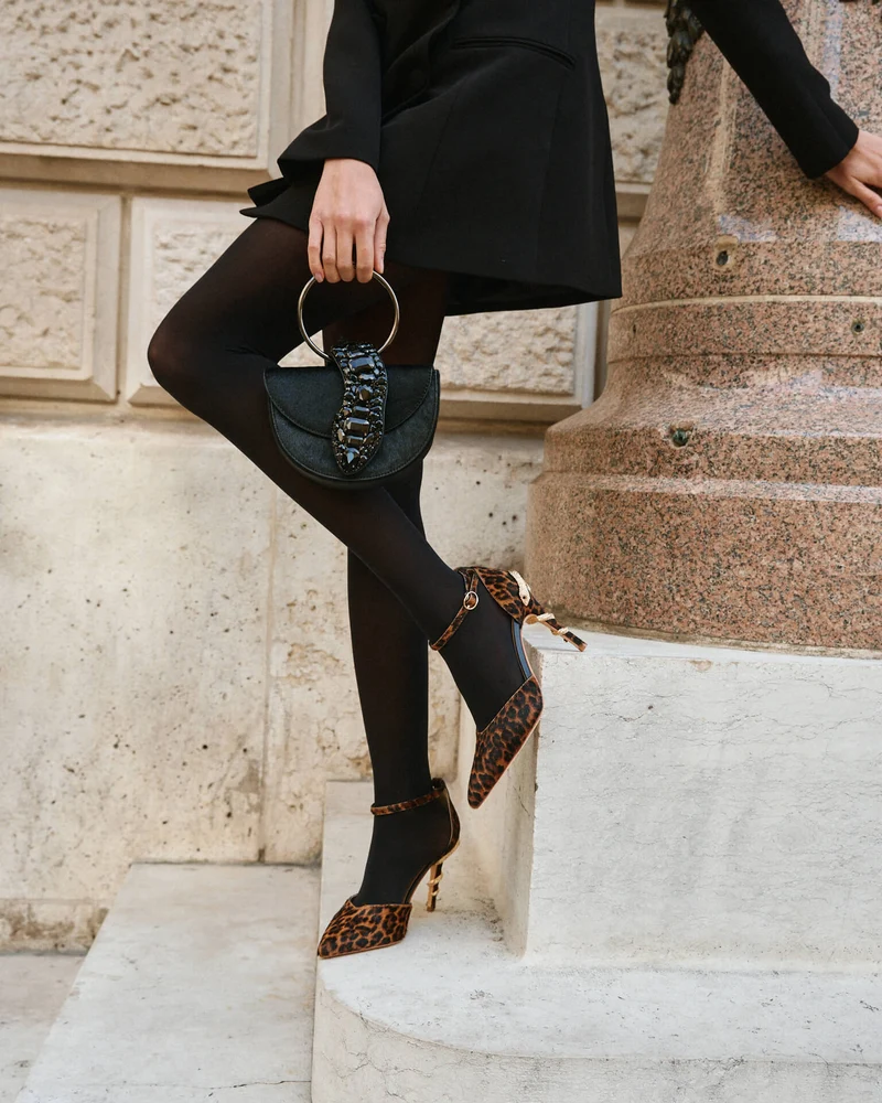 ZAPATO TACÓN CON SERPIENTE