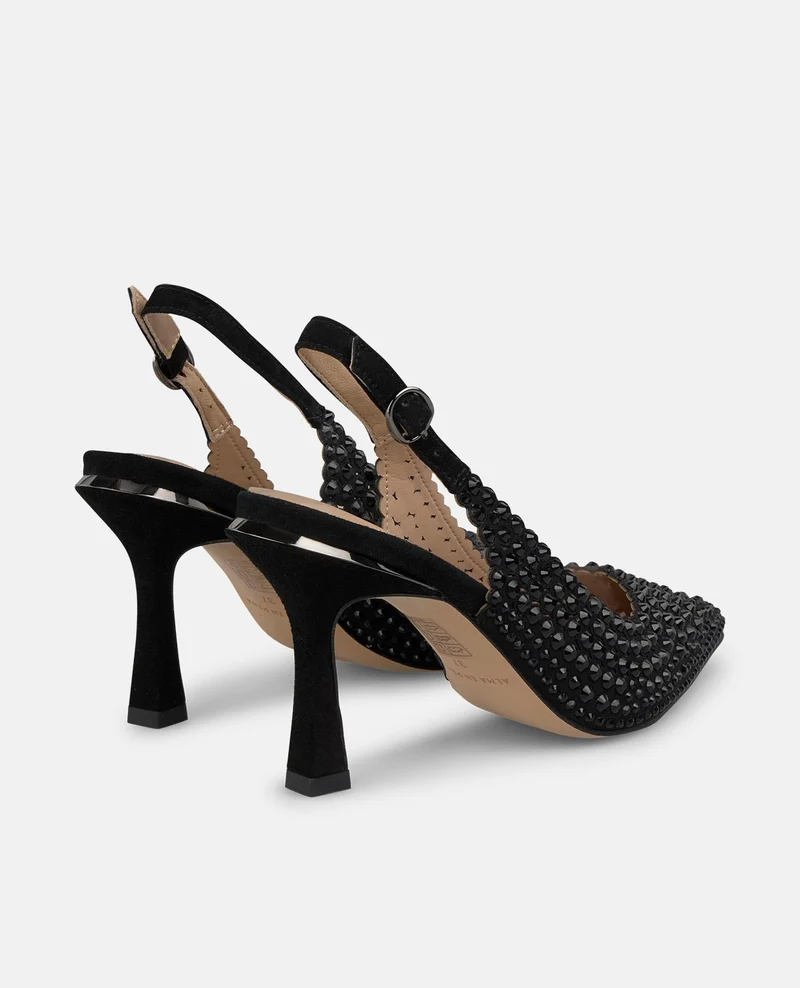 ZAPATO CON PEDRERÍA TACÓN