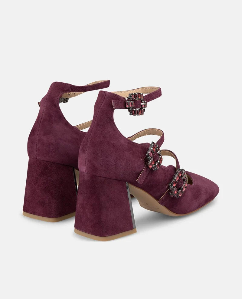 ZAPATO DE TACÓN HEBILLAS