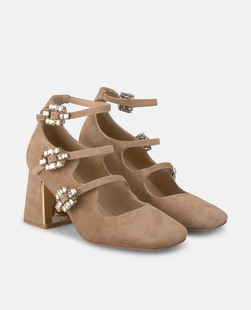 ZAPATO DE TACÓN HEBILLAS