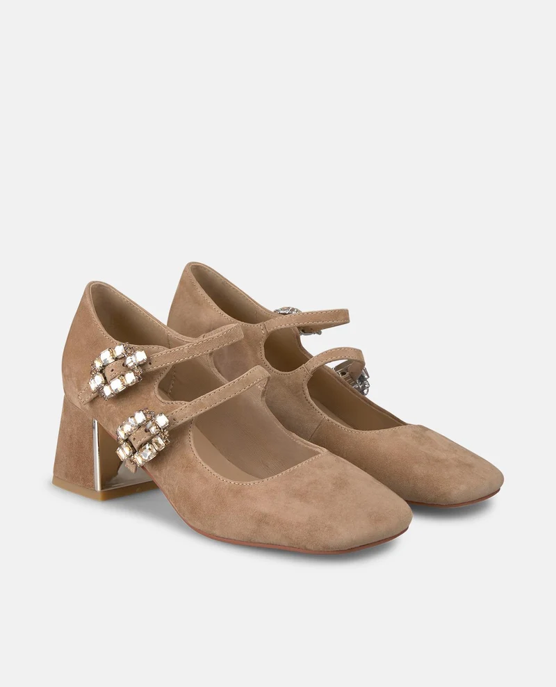 ZAPATO CON HEBILLAS