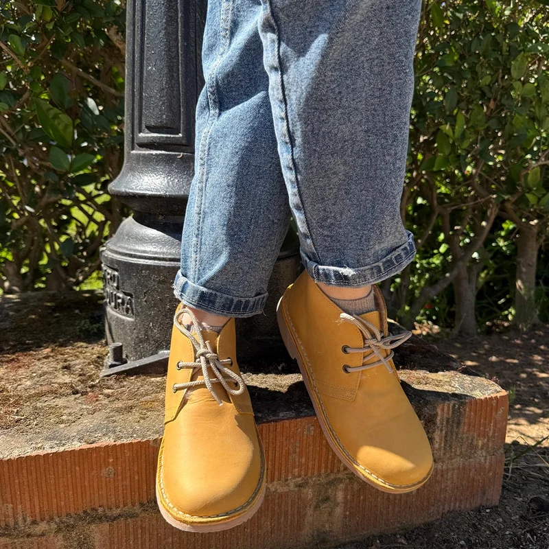 Botas Pisamierdas Pull Mostaza Borreguito