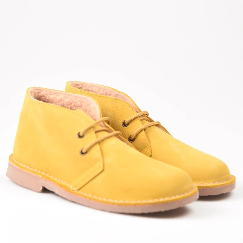 Botas Pisamierdas Amarillo Borreguito