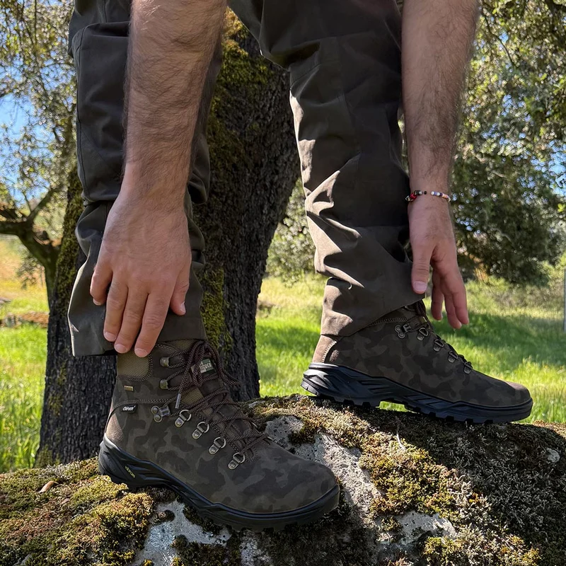 Botas de montaña y trekking Unisex Chiruca Camo 21 Gore-Tex Camuflaje