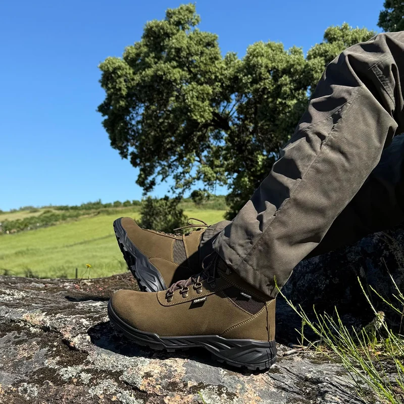 Botas de montaña y trekking Unisex Chiruca Torcaz 01 Gore-Tex Verdoso
