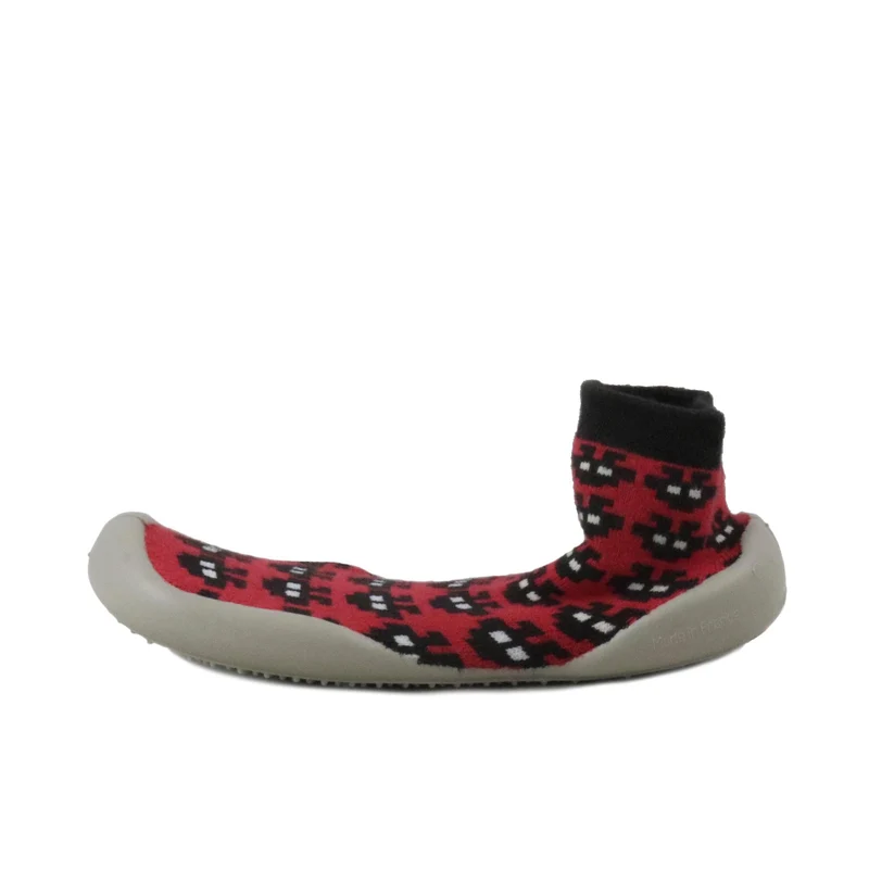 Zapatilla casa negro/rojo E832F Collégien