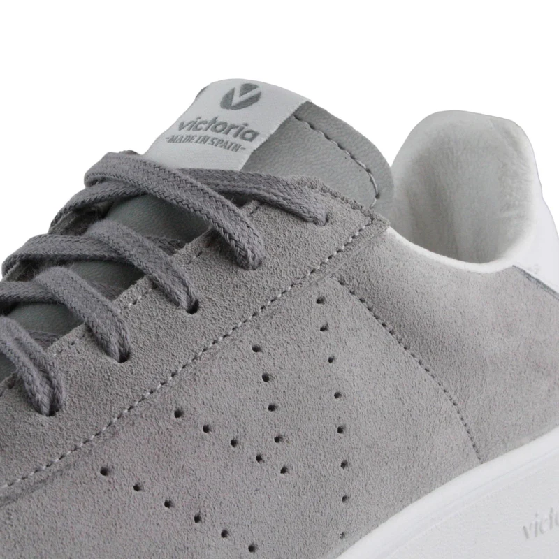 Zapatilla gris claro 260122 Victoria