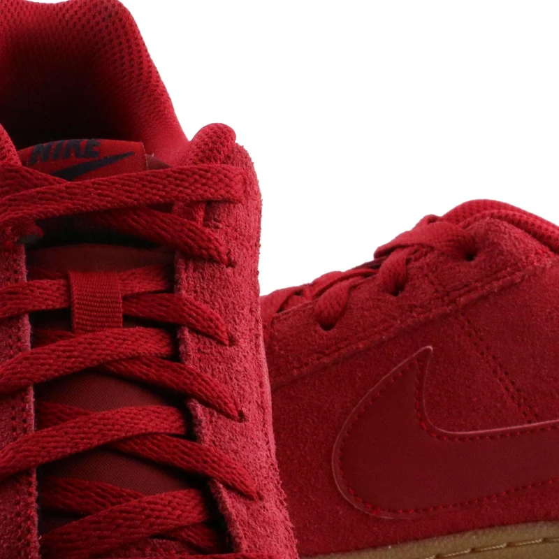 Deportiva serraje rojo COURTROYALE Nike