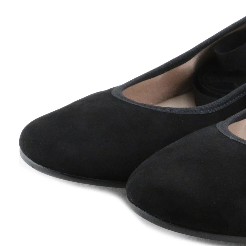 Bailarina ante negro 952 Jeromín